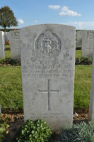 Headstone of Norman Walford BROUGHTON, Dantzig Alley British Cemetery, France [ jpg ]