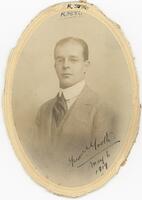 Portrait of Dr Frederick Tooth [ jpg ]