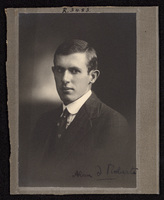 Portrait of Dr Alan Thomas Roberts [ jpg ]