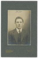 Portrait of Dr Garnet Reginld Halloran [ jpg ]