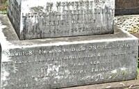 Inscription on OATLEY grave at Waverley cemetery [ jpg ]