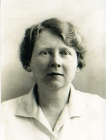 Portrait of Dr Elsie Jean Dalyell [ jpg ]